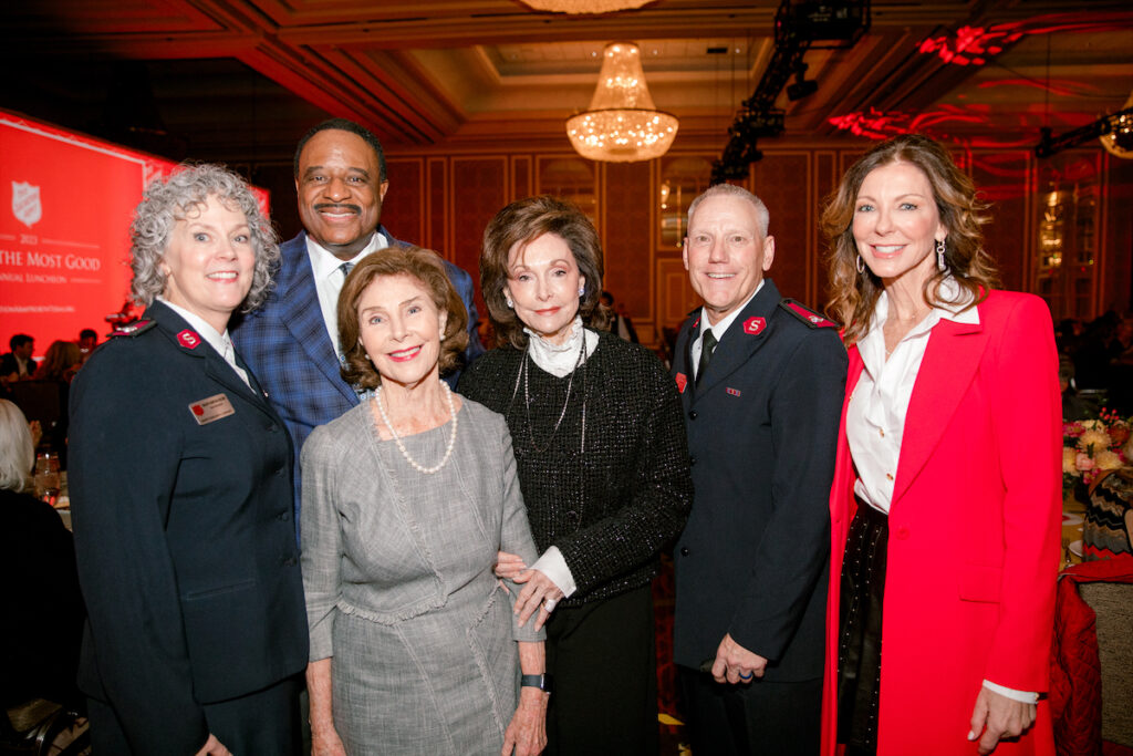 Major Dawn McFarland, James Brown, Laura Bush, Gene Jones, Major Paul McFarland, Charlotte Jones