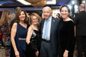 Selma Guttin, Vicky and Michael Richker, Andrea Guttin (Photo by Daniel Ortiz)