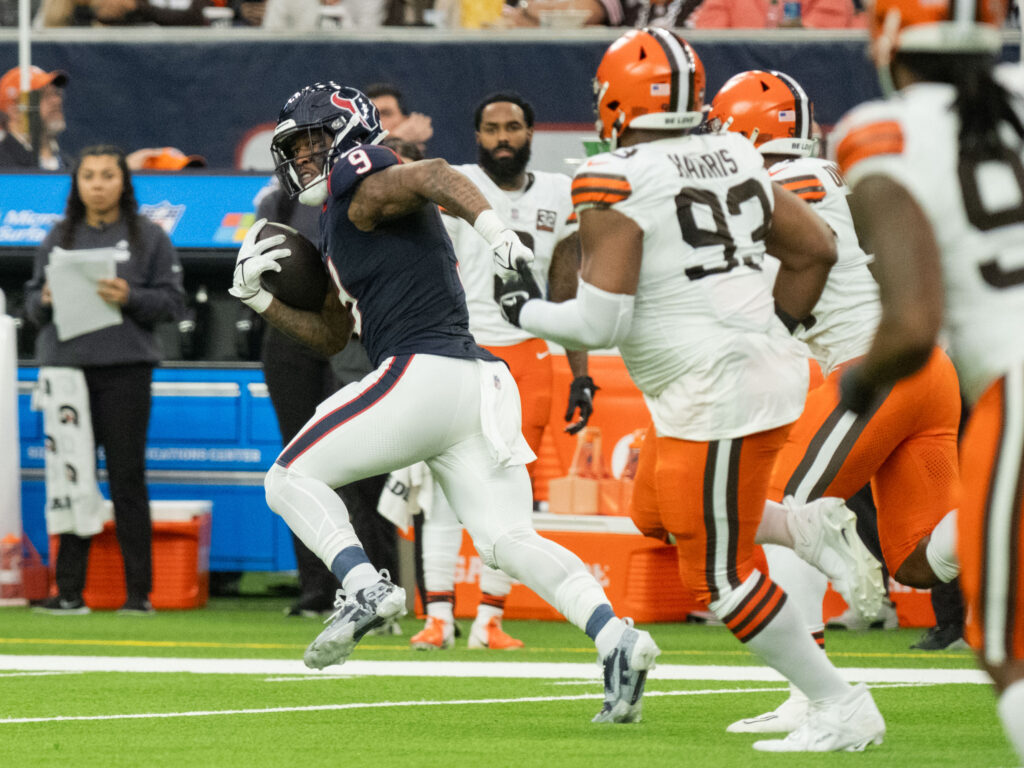 Houston Texans tight end Brevin Knight has breakaway speed. Most just don't realize that. (Photo by F. Carter Smith)
