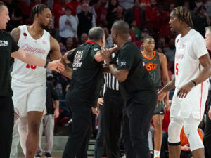 The Houston Cougars defeated the Oklahoma State Cowboys 79-63, behind Jamal Shead’s 23 points. Coach Kelvin Sampson was given to technical fouls and ejected from the game in the 2nd half at the Fertitta Center