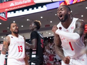 The #1 Houston Cougars defeated the Cincinnati Bearcats at the Fertitta Center,