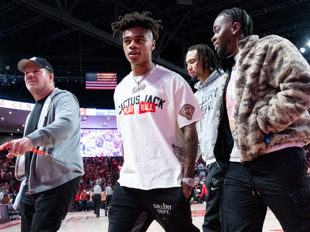 UH budding legend Tank Dell brought CJ Stroud, the biggest star in Houston sports, with him to Fertitta Center. (Photo by F. Carter Smith)
