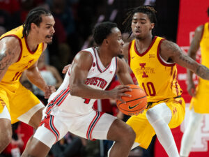 The #2 Houston Cougars defeated the #6 Iowa State Cyclones Monday at the Fertitta Center