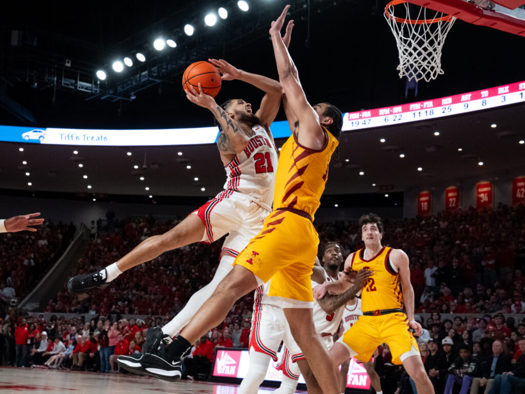 Emanuel Sharp is not afraid to attack the rim. (Photo by F. Carter Smith)