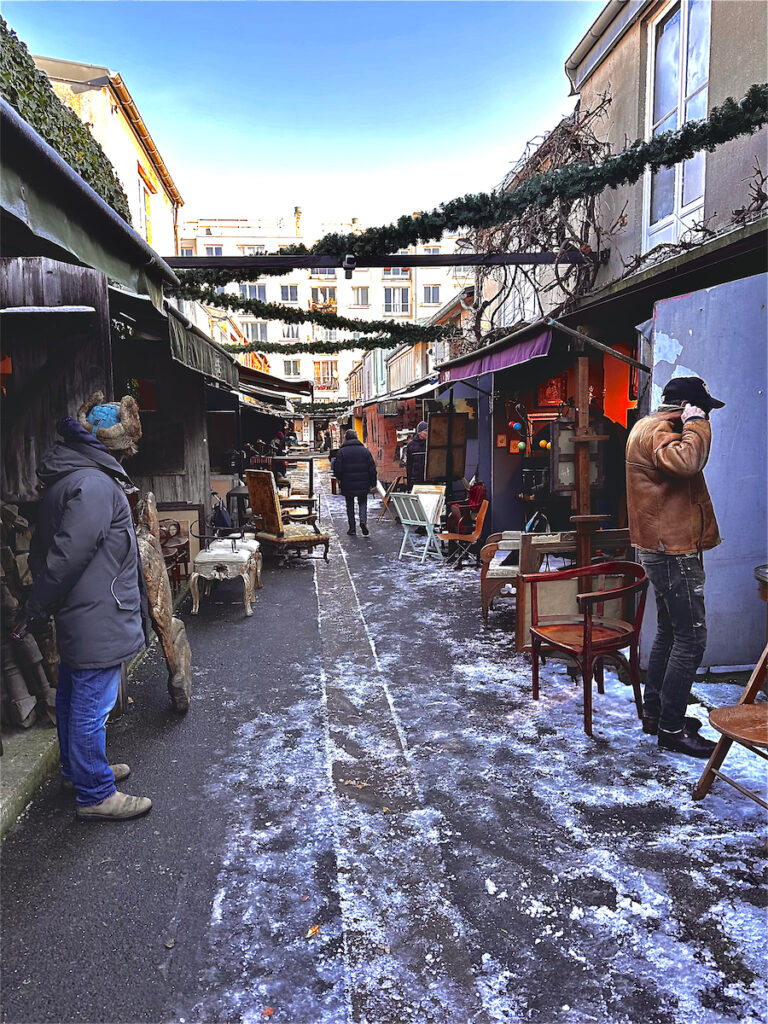 Antiquing during Paris Deco Off. (photo by Javier Burkle)