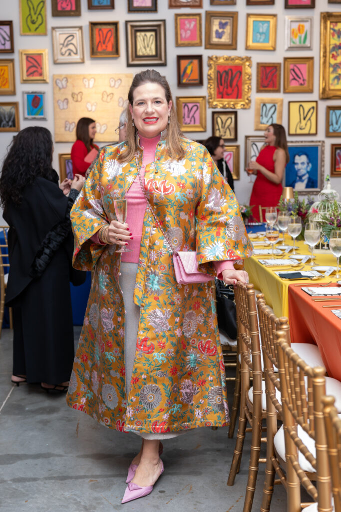Mandy Plaisance Diaz at Laura Rathe Fine Art Hunt Slonem Dinner Party (Photo by Miroma Photography)