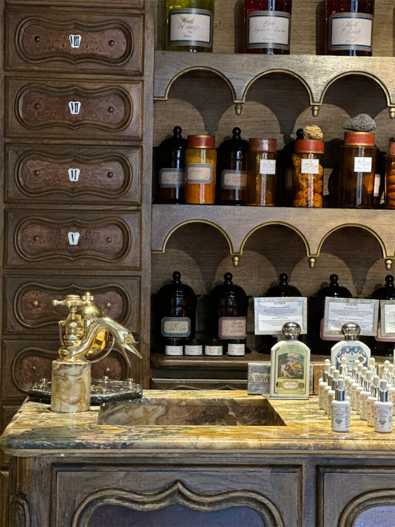 Officine Universelle Buly