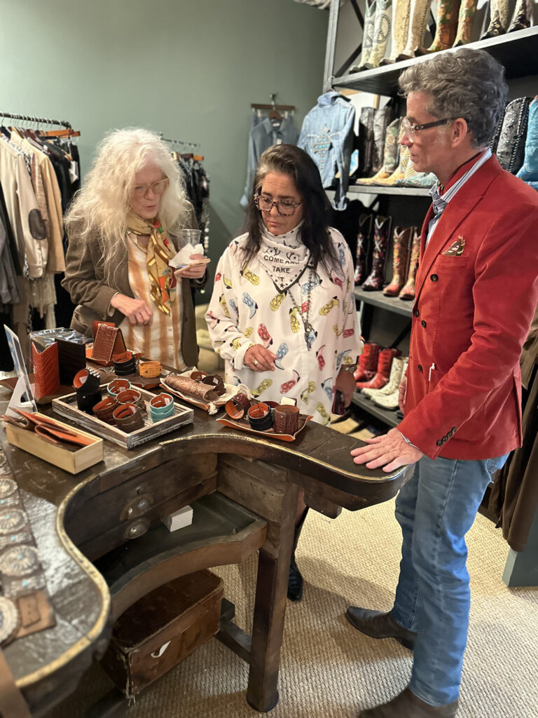 Shopping Rockabilly Baroness Houston.