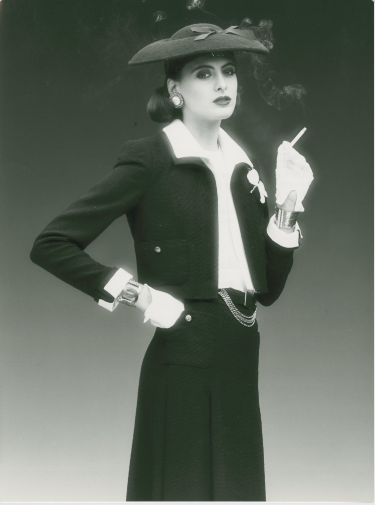 Ines de la Fressange, reinterpreting the classic style of Gabrielle Chanel in Karl Lagerfeld’s January 1983 debut for Chanel, photographed by Dominique Issermann. (Courtesy © CHANEL / Photo by Dominique Issermann)