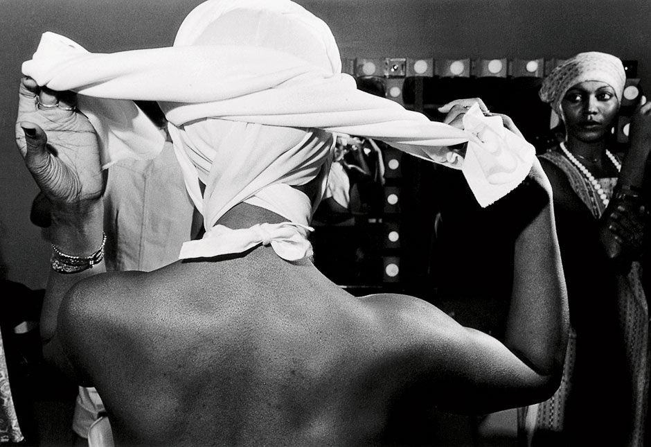 Michael Abramson's black and white photo "Untitled," circa 1974-1977. Abramson photographed clubgoers on the South Side of Chicago, and a selection of his photos are currently on view at the Houston Museum of African American Culture through March 30. (Courtesy Abramson Art Foundation and the Houston Museum of African American Culture)