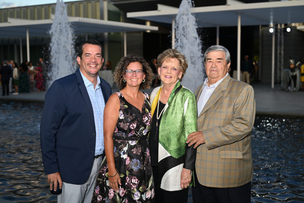 Alec & Lacey King, Sue & Roy Hearnsberger at Memorial Hermann's Dancing in the Moonlight fundraiser (Photo by Daniel Ortiz)