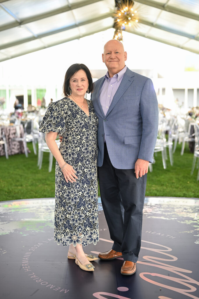 Anne Neeson & Craig Janies at Memorial Hermann's Dancing in the Moonlight fundraiser (Photo by Daniel Ortiz)