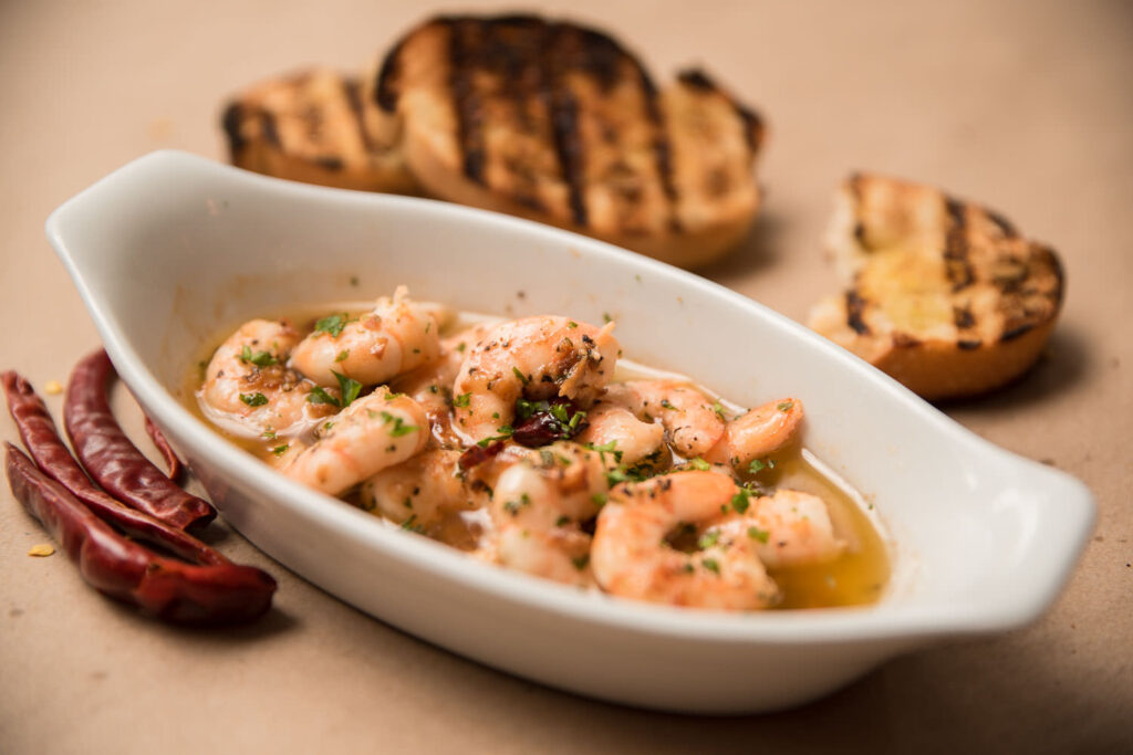 Si Tapas makes its Fort Worth debut in Artisan Circle.