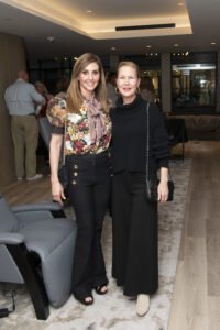 Canyon Ranch guests including Carmon Gordon and Judy McCarthy socialize. (Photo by Tamytha Cameron)