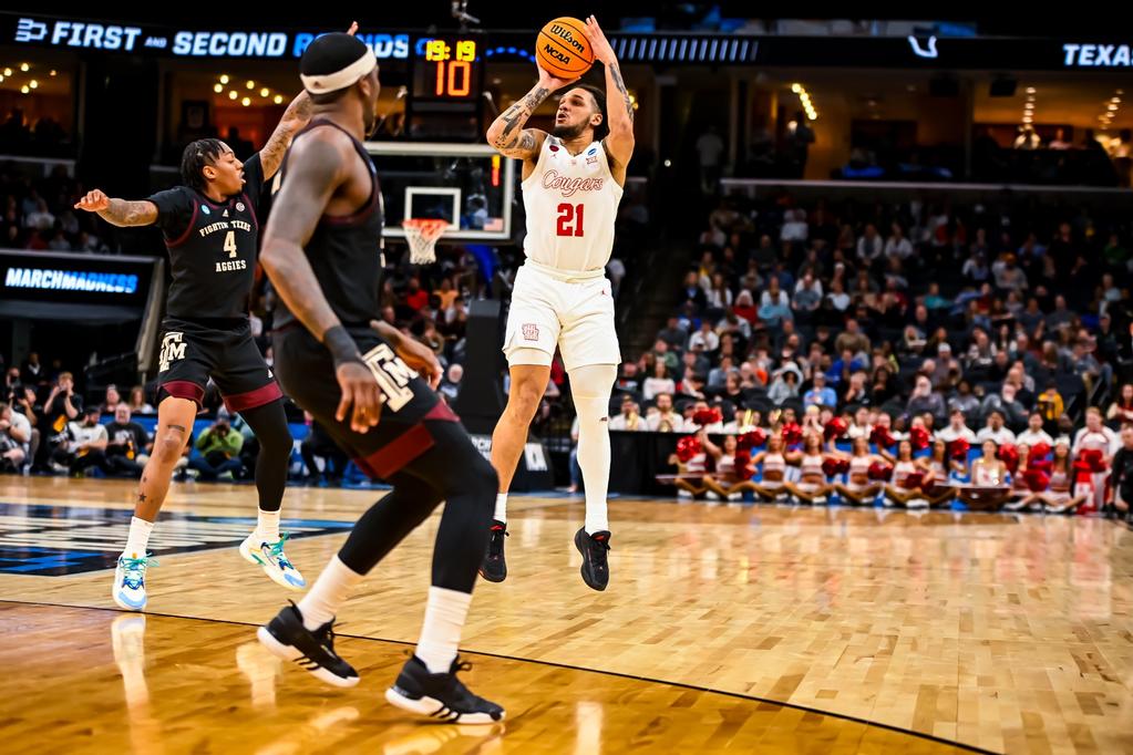 University of Houston guard Emanuel Sharp scored a career-high 30 points to help UH topple Texas A&M in the NCAA Tournament. (Photo by Matthew A. Smith, courtesy UH athletics).