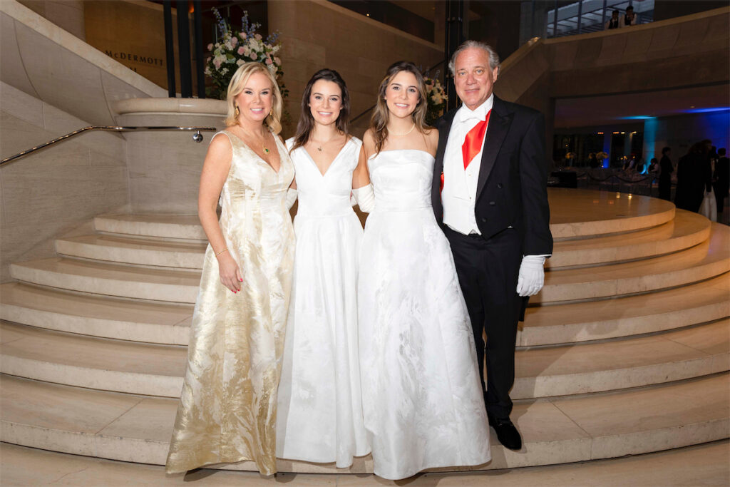 The Nettle Family: Daffan, Day, Lillian and Douglas (Photo by James French Photography)
