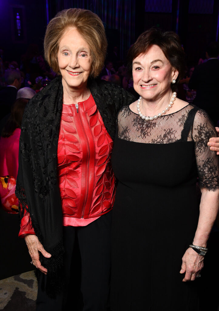 Margot Cater, Linda Gale White at the Communities in Schools dinner