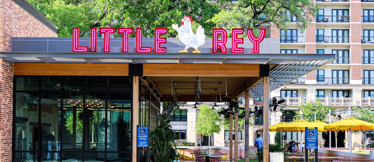 Little Rey’s Exterior