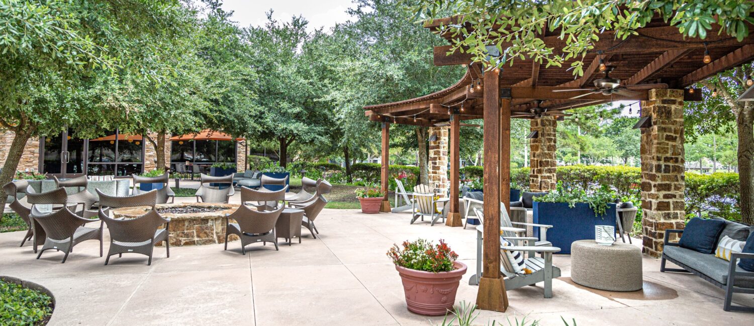 Back Table has one of the best patio restaurants in The Woodlands.