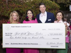 Beds – Event chairs Lauri Lawrence and Linda Springer, present proceeds to Botanic Gardens CEO Patrick Newman, along with FWGC President Liz Fleischer