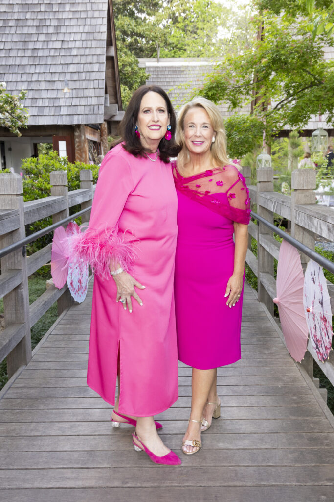 Fort Worth Garden Club’s Evening in the Garden - Event chairs Linda Springer and Lauri Lawrence. (Photo by Sharon Ellman)