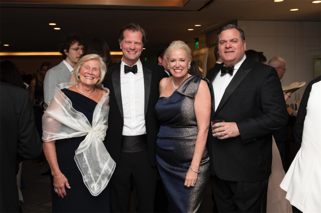 Leeanna Moen and Todd Moen , Lisa And Bill Ogle (Photo by Tamytha Cameron and Celeste Cameron)