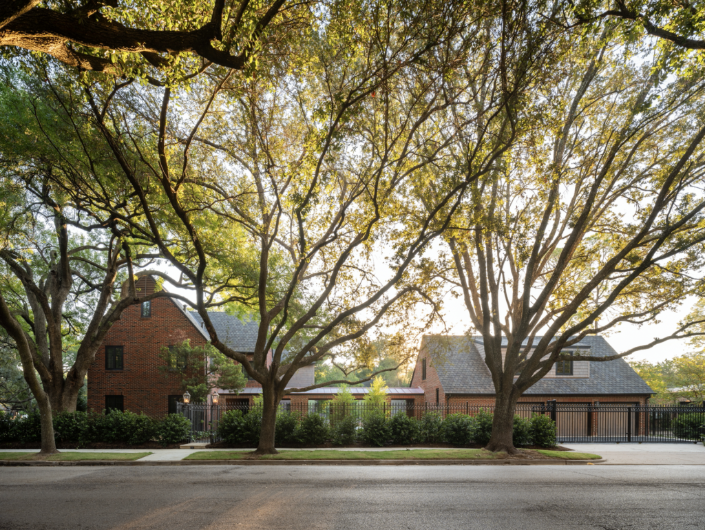 Cultivating a home’s aesthetic is an art, not a science. (Photography by Leonid Furmansky)