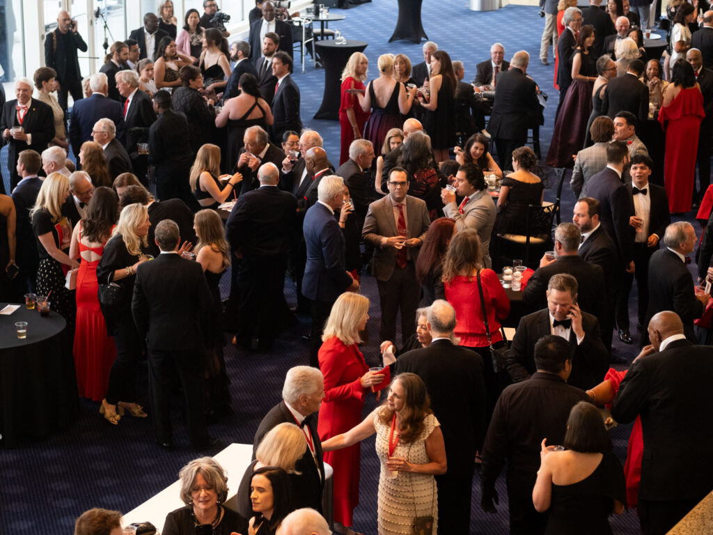 The University of Houston 69th Alumni Awards Ceremony & Gala brought out an enthusiastic black-tie crowd. (Photo by F. Carter Smith)
