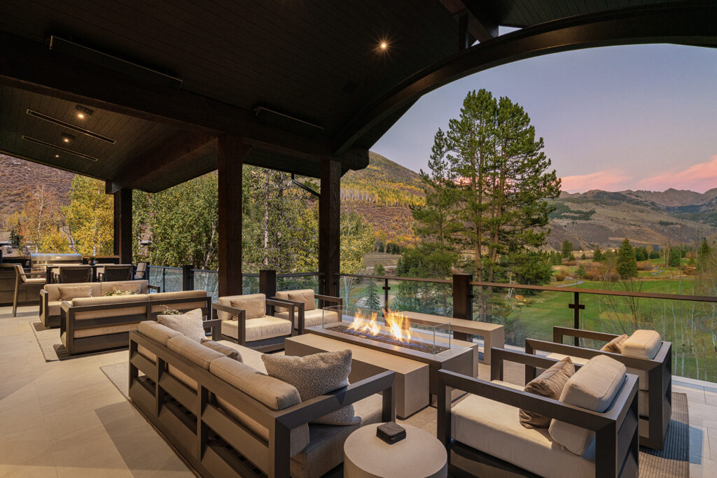 Bueno has a penchant for installing fire features. (Photography by 360 Productions)