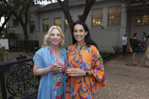 Hidden Gardens – Cocktail hour with Linda Motley and Cameron Colyer. (Photo by Sharon Ellman)
