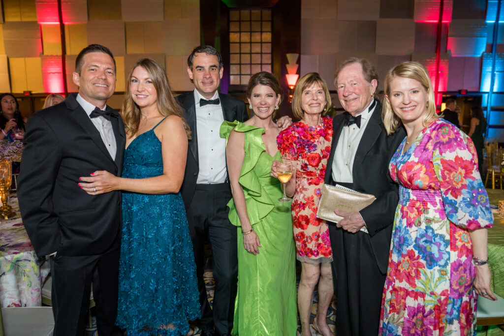 Kevin & Matalee Gentry, chairs Brian & Jordan Amis, Karen & Tom Gentry, Jill Leandro at the JDRF Houston 'Promise Ball'
