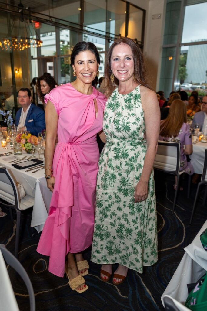 Kristy Bradshaw, Lindsey Brown at the Houston Ballet 'Raising the Barre' dinner at Caracol. (Photo by Melissa Taylor)