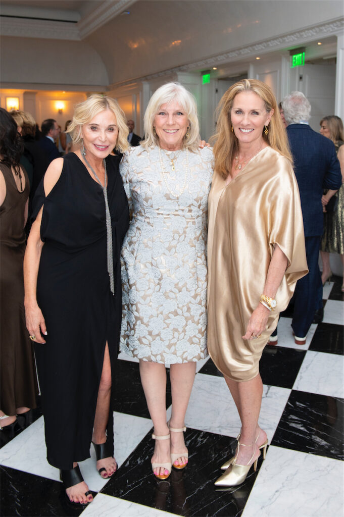 Leigh Rinearson, Paige Flink and KJ Murphy