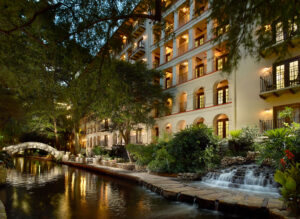 Omni La Mansion