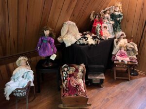 dallas estate sales marilyn hoffman memorial day 2024 – 27 (Photo by Dallas Estate Sellers)