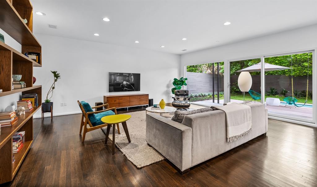 An airy living area. 