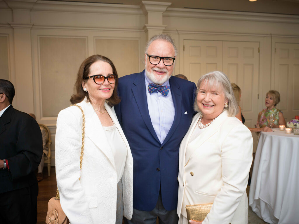 Audrey Davis, Phillip Davis, Adele Bentsen at the Houston Furniture Bank dinner  (Photo by Daniel Ortiz)
