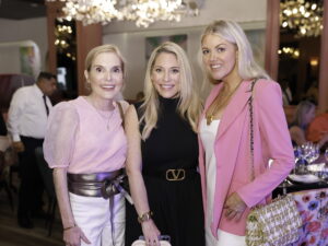 Kristen Cannon, Kristen Collins, Kristina Wilson © Quy Tran