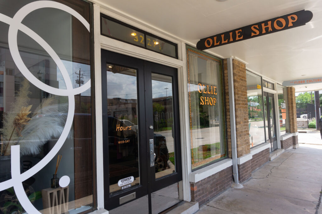 Ollie Shop storefront (Photo by Sofia Westerman) 