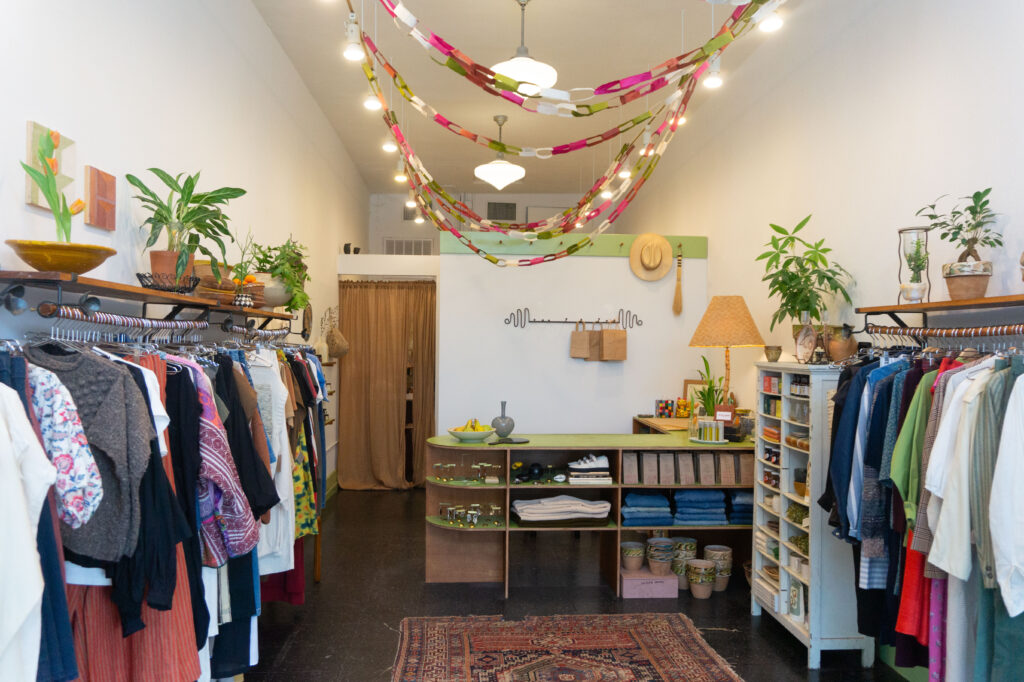 An overview of the cozy Ollie Shop (Photo by Sofia Westerman) 