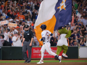 The Houston Astros beat the Los Angeles Dodgers behind the walk-off 9th inning home run y Alex Bergman, and hits by Yainer Diaz, at Minute Maid Park, Saturday July 27, 2024.