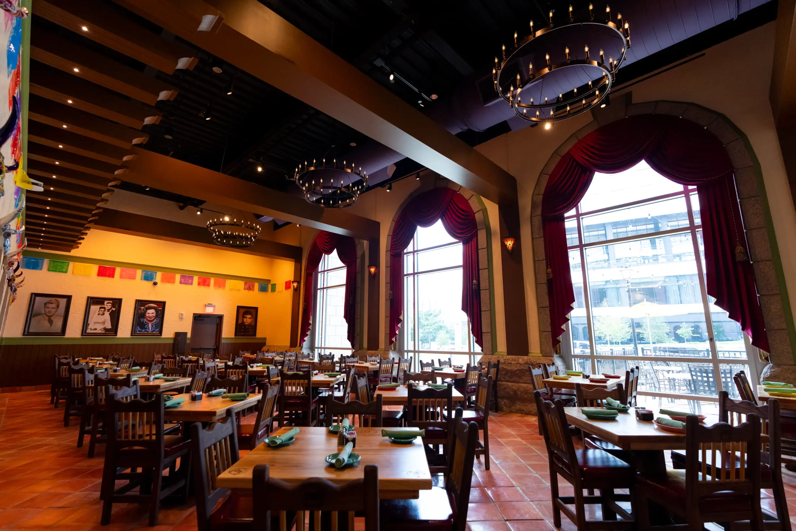 El Tiempo opens in Arlington