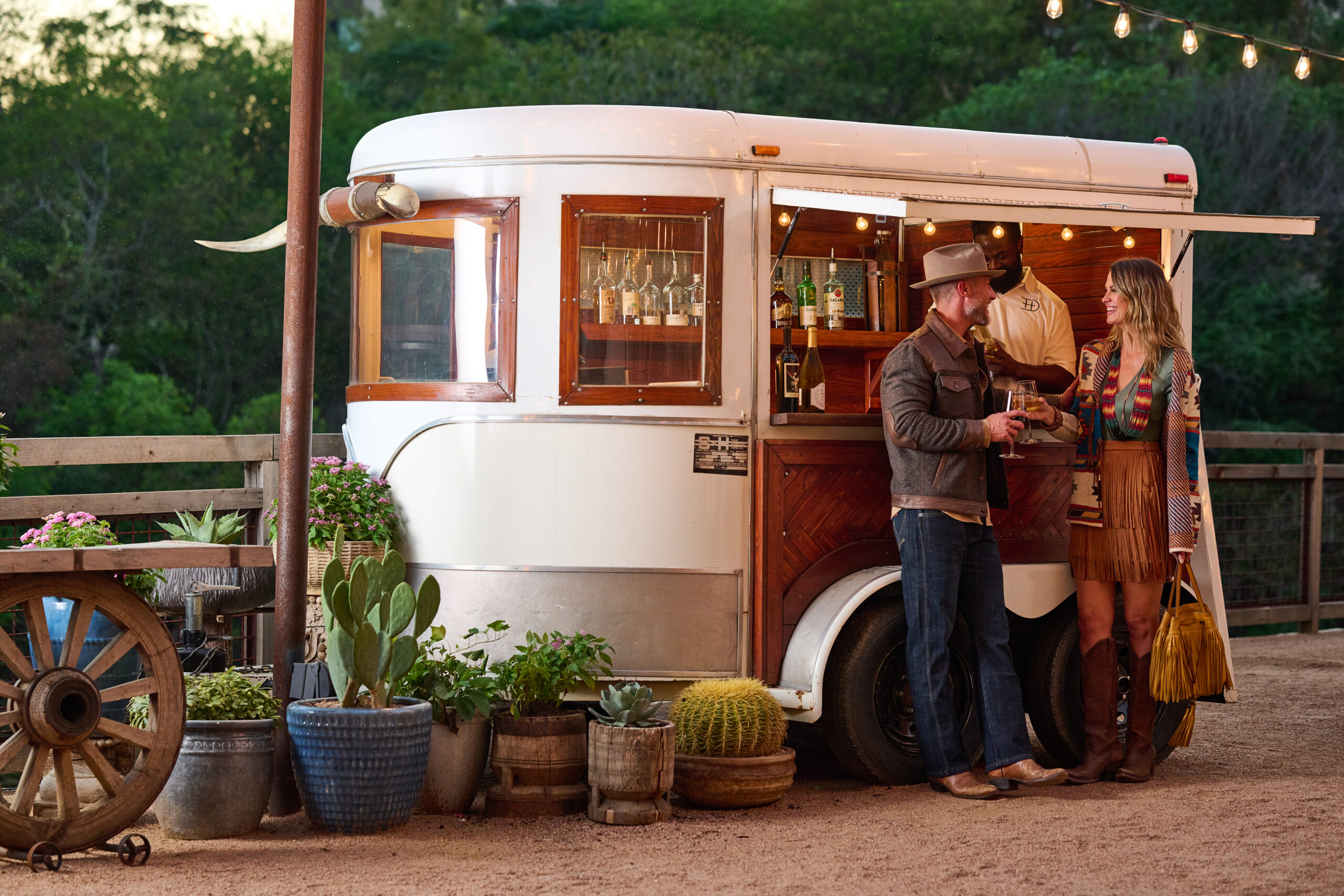Hotel Drover backyard unplugged series.