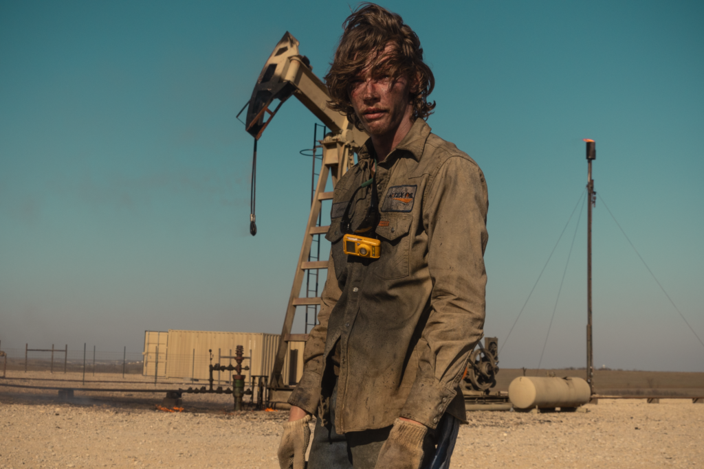 Jacob Lofland gets to work on an oil rig in "Landman."