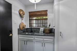 brittany cobb flea style house – west highland park real estate 20