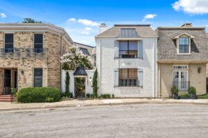 brittany cobb flea style house – west highland park real estate 35