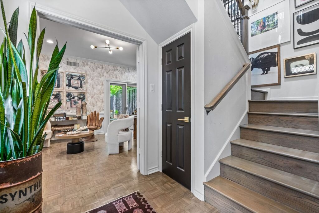 The entryway leads to the second level.