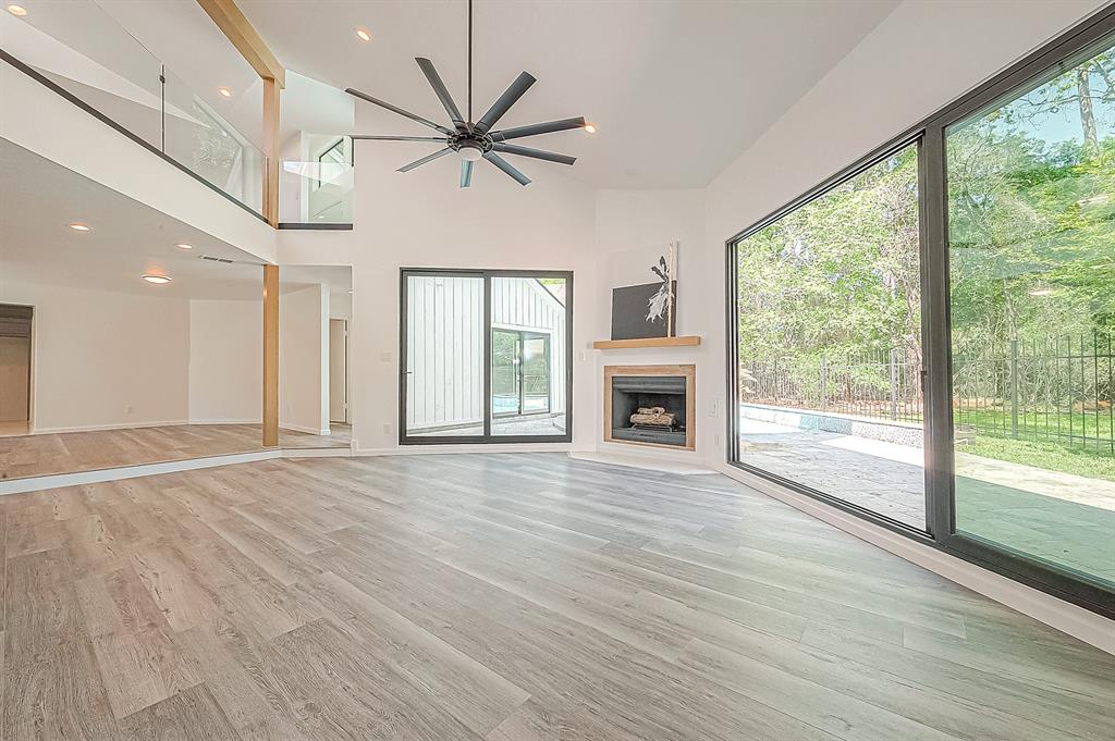 The interior design is a blank canvas, ready for a new owner to create their own aesthetic. 