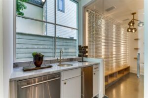 bluffview dallas real estate david stocker architect 11 wet bar and wine room