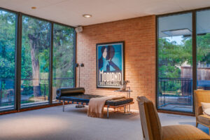 the hayes house harold prinz dallas real estate 718_KesslerLakeDr_EugeneGonzalez-85